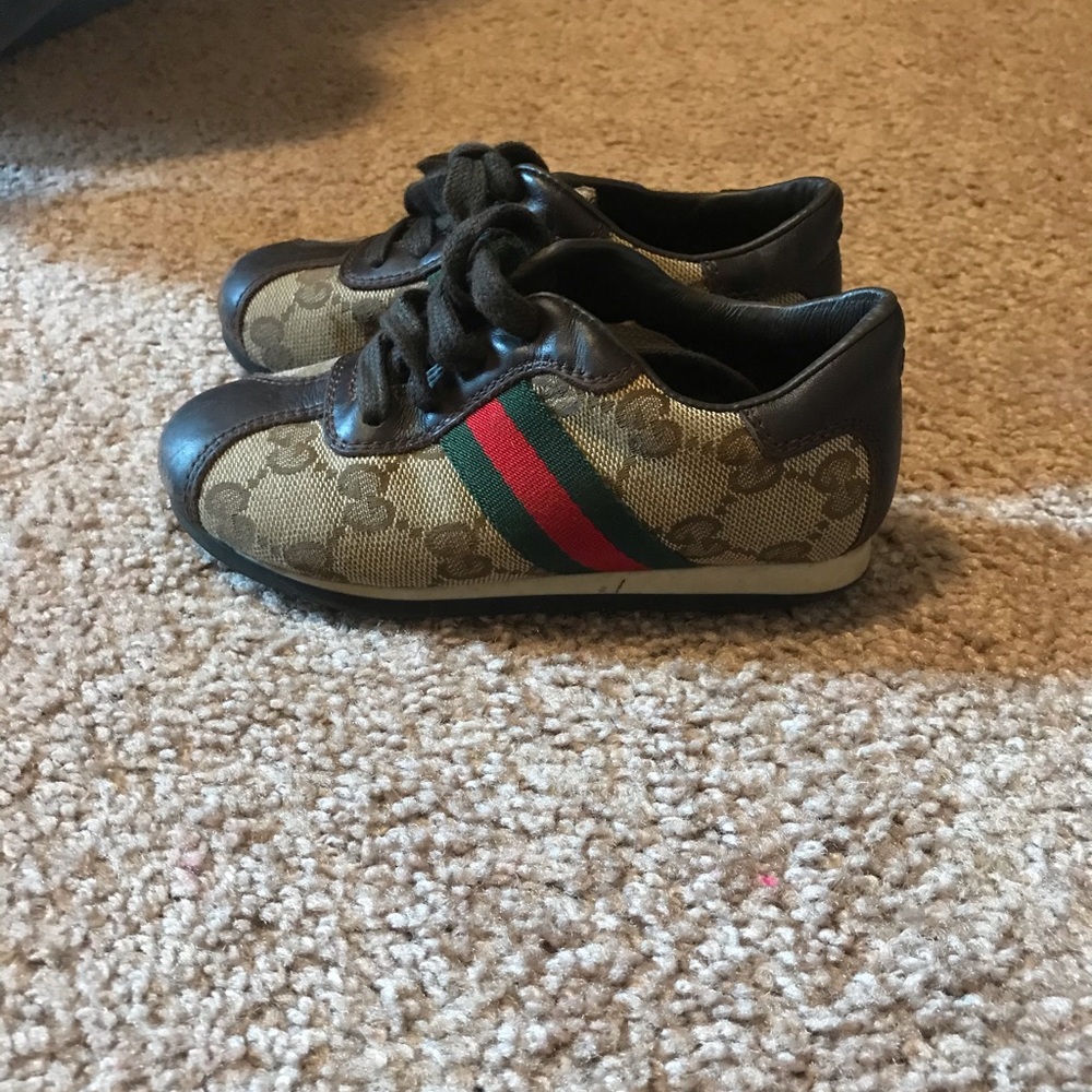 Gucci Children shoes size 25